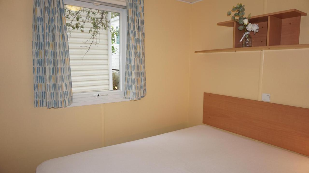 Chalets Met Buitenkeuken Op Camping Lei Suves - Joycasa Roquebrune-sur-Argens Exterior foto